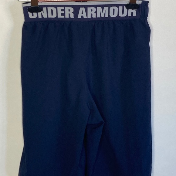 Under Armour Loose pull string waist Shorts Sz Small - Picture 4 of 6
